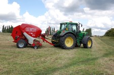 round baling ,round baling yorkshire,r m simpson,yorkshire agricultural contractors